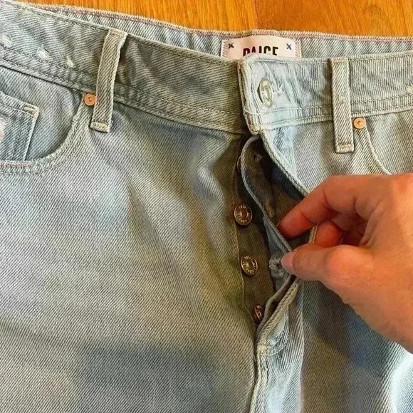 Paige Noella Cutoff Short Women's Color In As If Size 32. - Picture 9 of 11